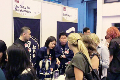 2013年のハイパージャパンでは、日本酒のブースが大人気