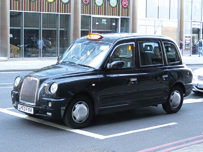 2018年からの新規タクシーは電気化が義務付けられ、「エレキ馬車」になる予定