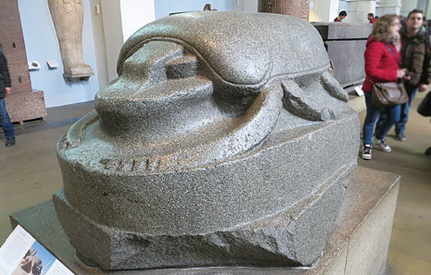 スカラベの石像（第4室）